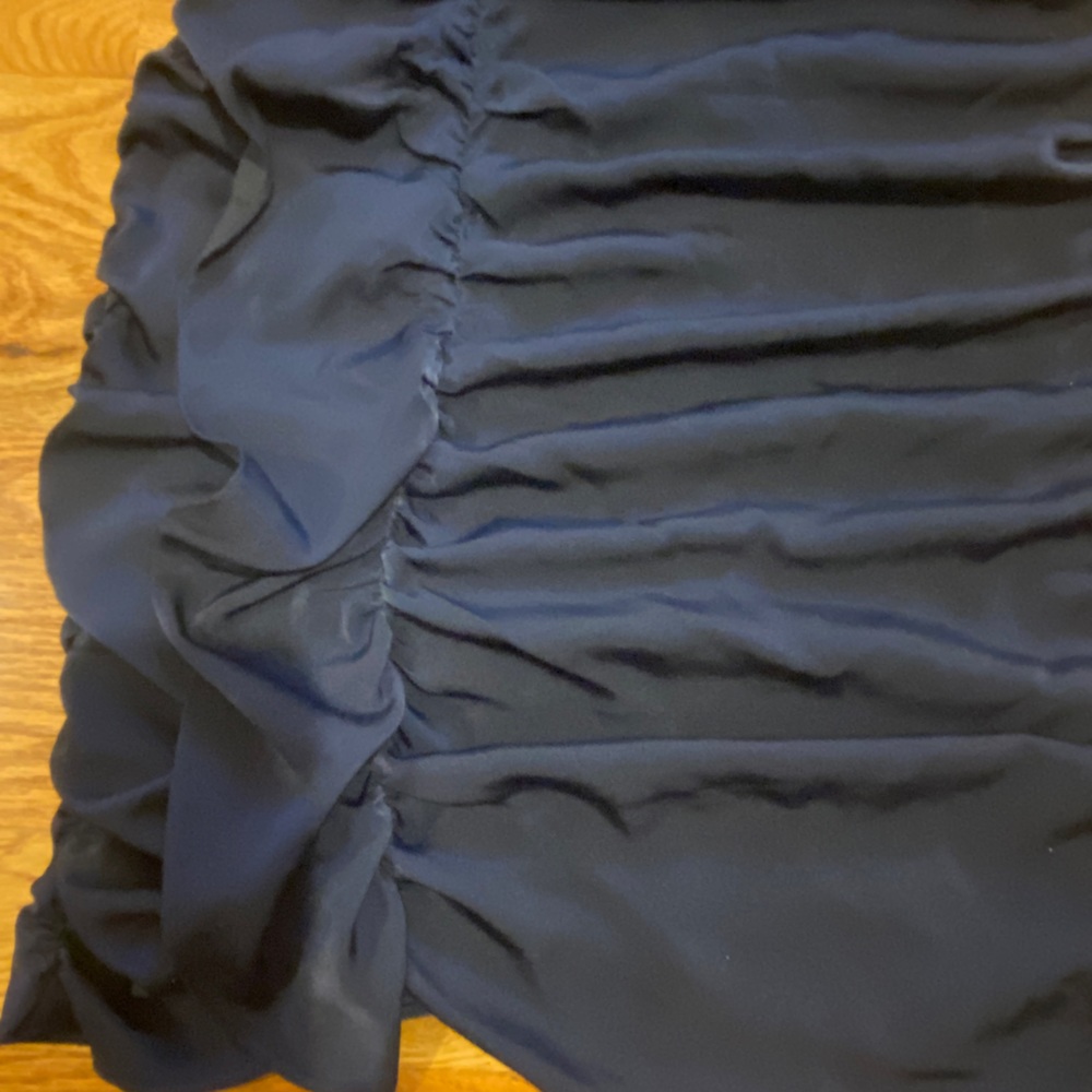 Express dress - Picture 2 of 4